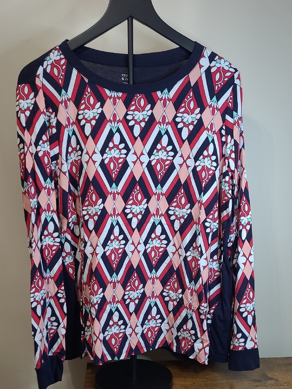 Crown & Ivy Navy Blue, Coral & White Geometric Print Long-Sleeve Blouse size XL